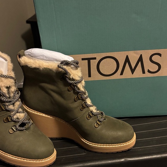 Toms Shoes - TOMS Women's Lace-Up Olive Boots with Wedge